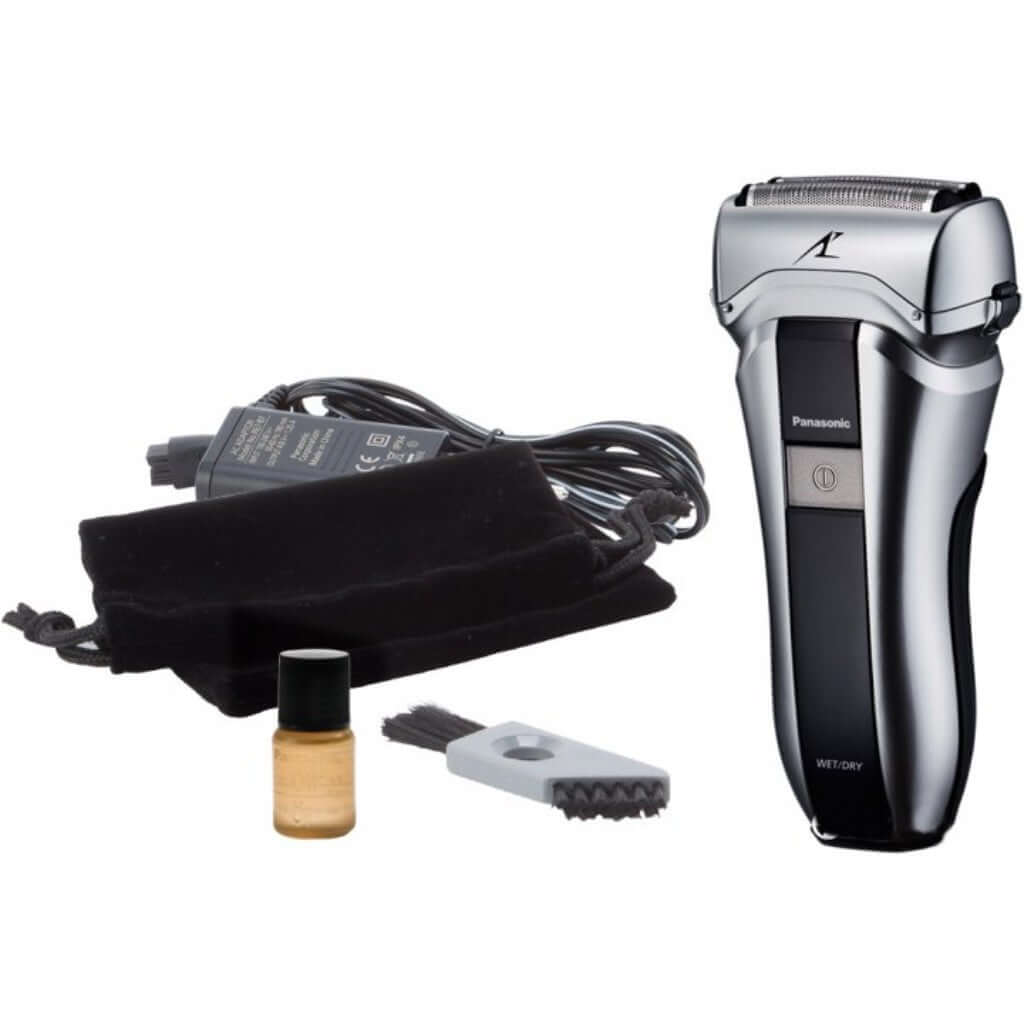 Бритва электрическая компактная Panasonic ES-CT21-S820 для сухого или влажного бритья с тремя бритвенными головками и мягким дорожным чехлом в магазине articool.com.ua.